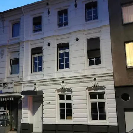 Gemuetliche Citywohnung Mit Top-anbindung Appartement Krefeld